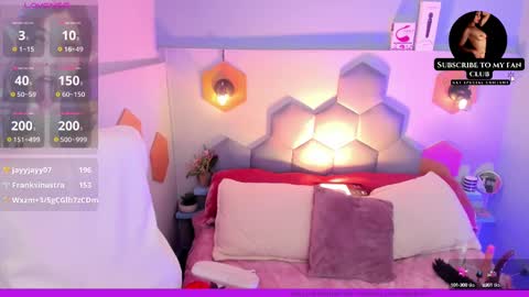 Snapshot of melissa_koster chatting on 02-18-25, 06:04 Melissa 3 online show from 02-18-25, 06:04