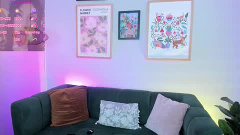 Snapshot of melissa_koster chatting on 09-20-25, 06:25 Melissa 3 online show from 09-20-25, 06:25