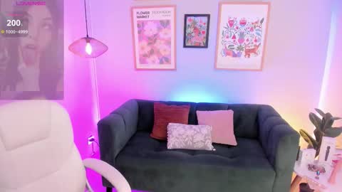 Snapshot of melissa_koster chatting on 10-17-25, 07:55 Melissa 3 online show from 10-17-25, 07:55