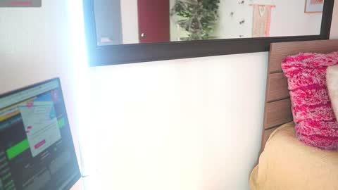 Melissa online show from 11-04-25, 12:26