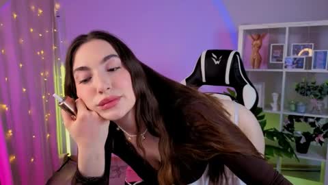 Snapshot of melissachaarm_ chatting on 05-15-26, 07:26 Melissa online show from 05-15-26, 07:26