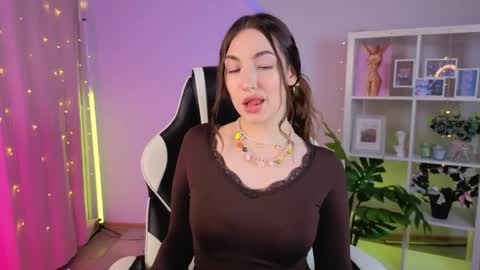 Snapshot of melissachaarm_ chatting on 05-24-26, 09:14 Melissa online show from 05-24-26, 09:14