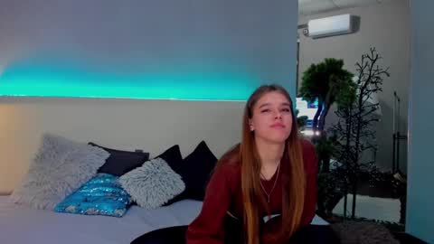 Snapshot of melissacrayzy chatting on 02-14-25, 09:56 MelissaCrayzy online show from 02-14-25, 09:56