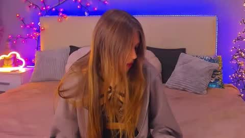 Snapshot of melissacrayzy chatting on 09-28-25, 05:24 MelissaCrayzy online show from 09-28-25, 05:24