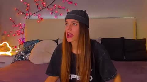 Snapshot of melissacrayzy chatting on 10-13-25, 06:46 MelissaCrayzy online show from 10-13-25, 06:46