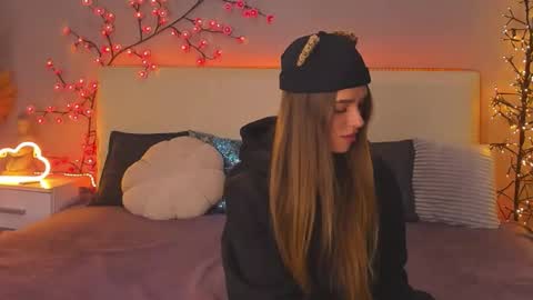 Snapshot of melissacrayzy chatting on 10-17-25, 05:32 MelissaCrayzy online show from 10-17-25, 05:32