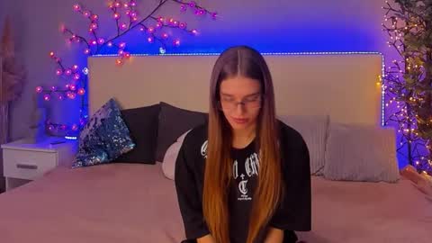 Snapshot of melissacrayzy chatting on 11-27-25, 08:16 MelissaCrayzy online show from 11-27-25, 08:16