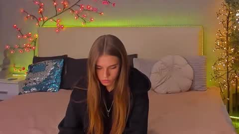 Snapshot of melissacrayzy chatting on 11-29-25, 02:53 MelissaCrayzy online show from 11-29-25, 02:53