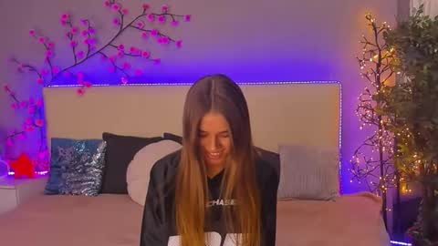 Snapshot of melissacrayzy chatting on 12-05-25, 06:33 MelissaCrayzy online show from 12-05-25, 06:33