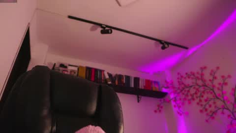 Snapshot of melissajones3 chatting on 05-22-26, 12:29 melissajones3 online show from 05-22-26, 12:29