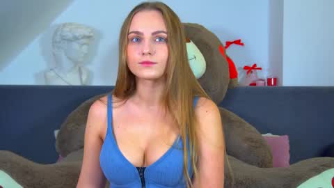 Snapshot of melissamelrey chatting on 10-16-25, 08:26 MelissaBerry online show from 10-16-25, 08:26