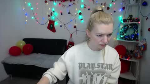 Snapshot of melissatylerbb chatting on 01-09-26, 12:08 Melissa online show from 01-09-26, 12:08