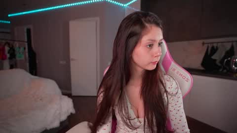 Snapshot of melissaxcbx chatting on 10-21-25, 02:40 NEXT STREAM in 7 3gmt--- online show from 10-21-25, 02:40