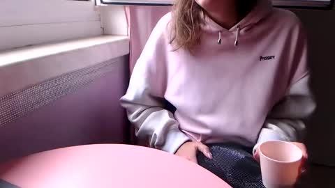 Melli online show from 10-08-25, 09:07