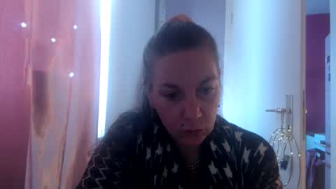 Melli online show from 12-14-25, 12:32