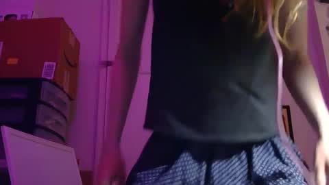 Mellifluenced online show from 02-24-25, 01:46