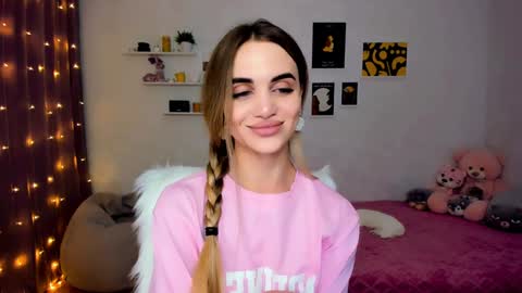 Tessa online show from 12-08-24, 12:07