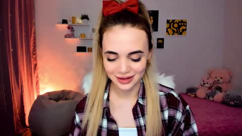 Tessa online show from 12-14-24, 12:44