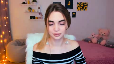 Tessa online show from 01-16-25, 10:23