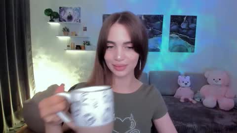 Tessa online show from 09-19-25, 09:15