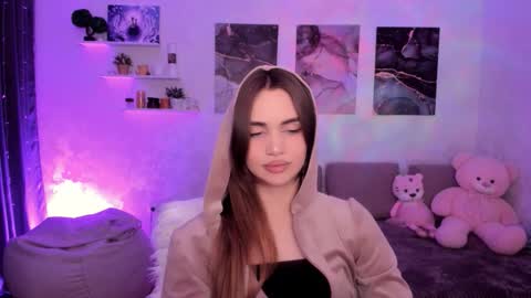 Tessa online show from 01-10-26, 10:03