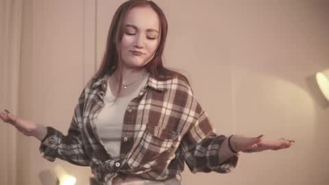 Lia online show from 06-01-26, 01:46