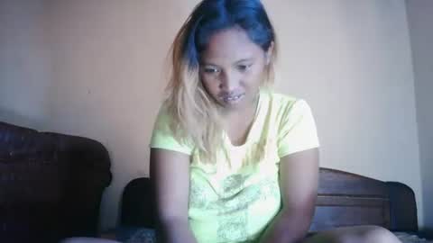 Snapshot of mellissia02 chatting on 06-09-26, 05:19 mellissa online show from 06-09-26, 05:19