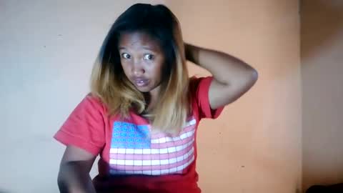 Snapshot of mellissia02 chatting on 07-15-26, 05:34 mellissa online show from 07-15-26, 05:34