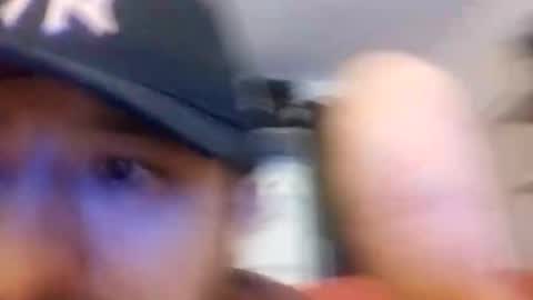 Snapshot of mellofuu chatting on 12-13-25, 08:47 mellofuu online show from 12-13-25, 08:47