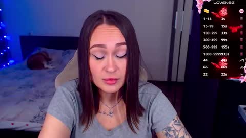 Mel online show from 10-31-25, 09:49