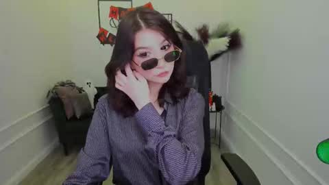 mellsawertyq online show from 10-31-25, 07:37