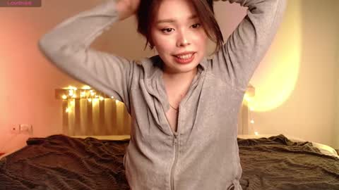 Mel online show from 01-02-25, 01:51