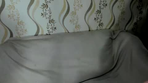 MelMooon online show from 12-17-25, 02:39