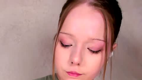 MelMooon online show from 06-14-26, 10:23