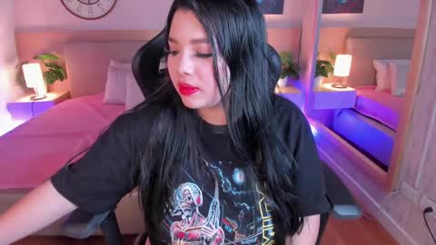 Snapshot of meloddy_rose chatting on 09-12-25, 03:50 Melody online show from 09-12-25, 03:50
