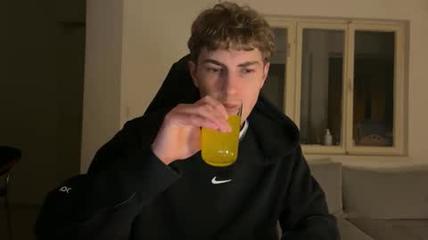 Melodicass online show from 11-30-25, 07:29