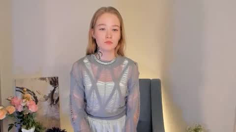 Snapshot of melodievejar chatting on 12-17-25, 05:02 melodievejar online show from 12-17-25, 05:02