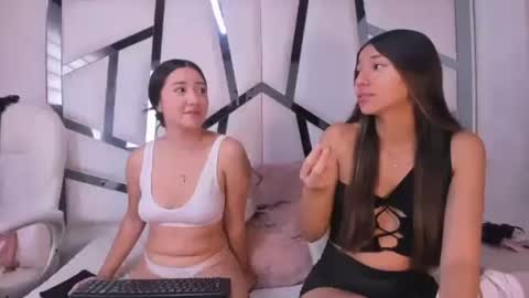 Melodi online show from 11-24-25, 07:35