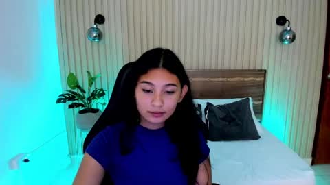 Snapshot of melody_flowers chatting on 12-28-24, 03:37 Melody online show from 12-28-24, 03:37