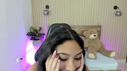 Snapshot of melody_flowers chatting on 02-28-25, 03:48 Melody online show from 02-28-25, 03:48