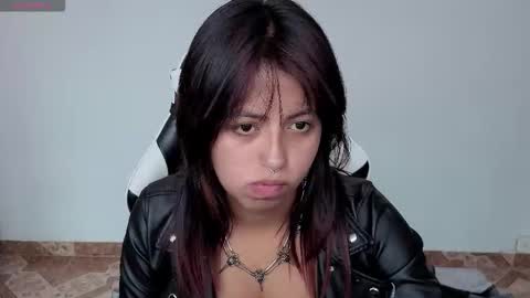melody_gho online show from 10-17-25, 05:04
