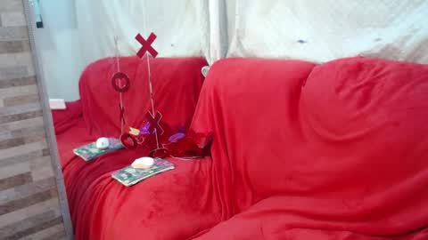 melody phillips online show from 02-19-25, 01:40