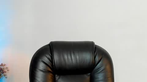 Snapshot of melody_suarez chatting on 01-02-25, 08:57 MELODY online show from 01-02-25, 08:57