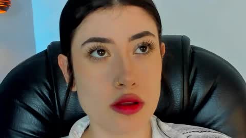 Snapshot of melody_suarez chatting on 01-17-25, 07:38 MELODY online show from 01-17-25, 07:38