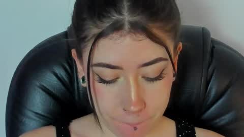 Snapshot of melody_suarez chatting on 02-02-25, 10:39 MELODY online show from 02-02-25, 10:39