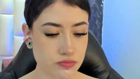 Snapshot of melody_suarez chatting on 02-07-25, 08:10 MELODY online show from 02-07-25, 08:10