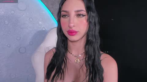 Melody or Val  online show from 01-05-25, 12:20