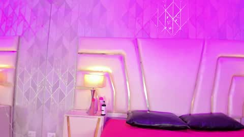 Snapshot of melodyblazze chatting on 04-30-26, 09:08 online show from 04-30-26, 09:08
