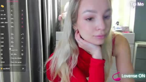 Snapshot of melodyillves chatting on 05-07-26, 01:33 melodyillves online show from 05-07-26, 01:33