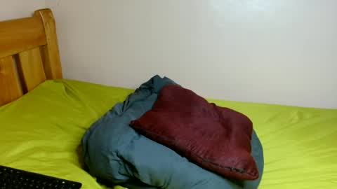 Snapshot of melrose_nadia chatting on 06-25-26, 11:53 mel online show from 06-25-26, 11:53